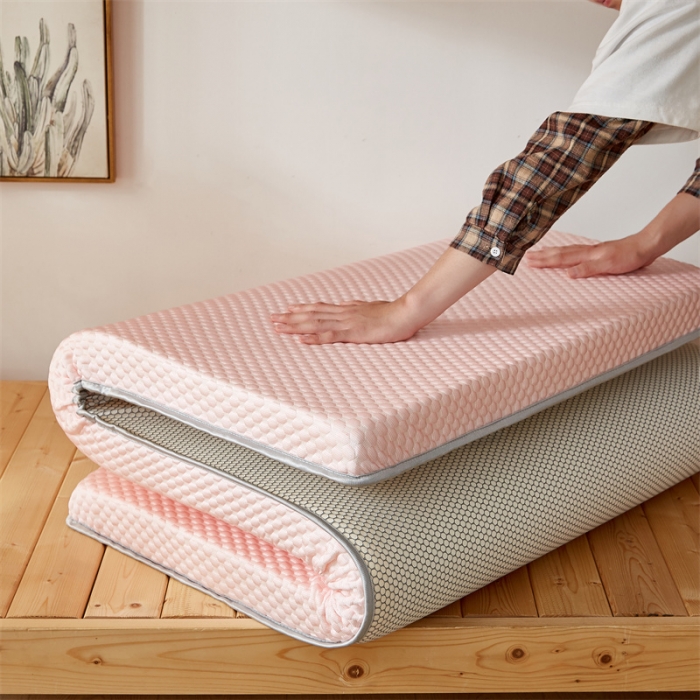 91家纺网 家纺一手货源 找家纺 （总）寐珂 2025新款A类凉感魔豆豆床垫-学生款