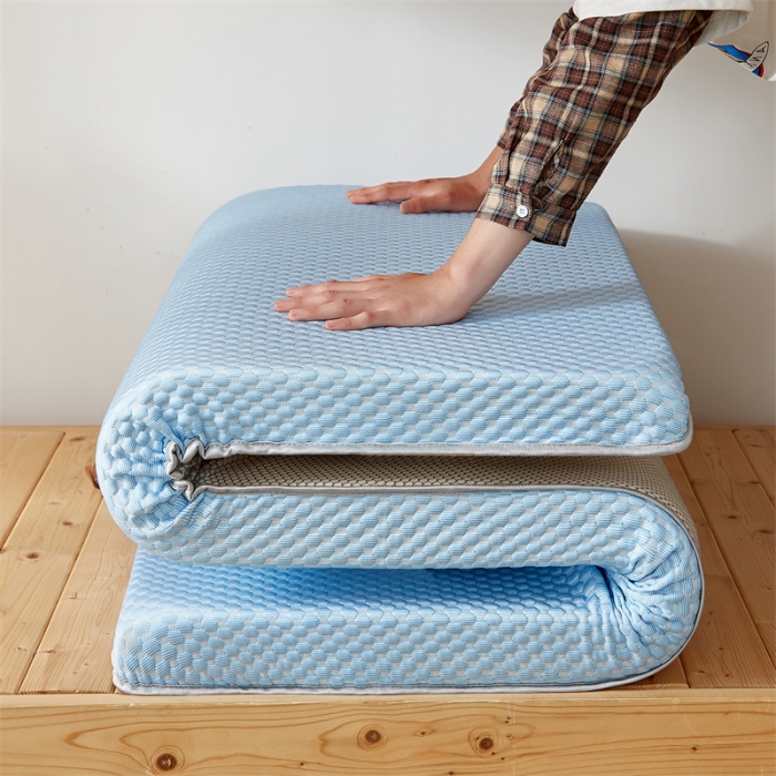 91家纺网 家纺一手货源 找家纺 寐珂 2025新款A类凉感魔豆豆床垫-学生款 天海蓝