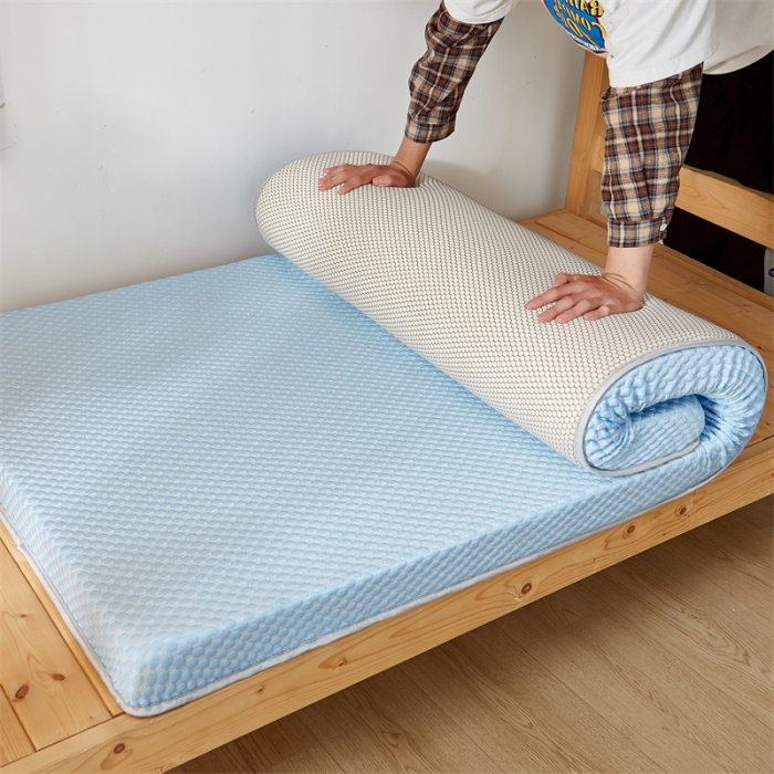 91家纺网 家纺一手货源 找家纺 寐珂 2025新款A类凉感魔豆豆床垫-学生款 天海蓝