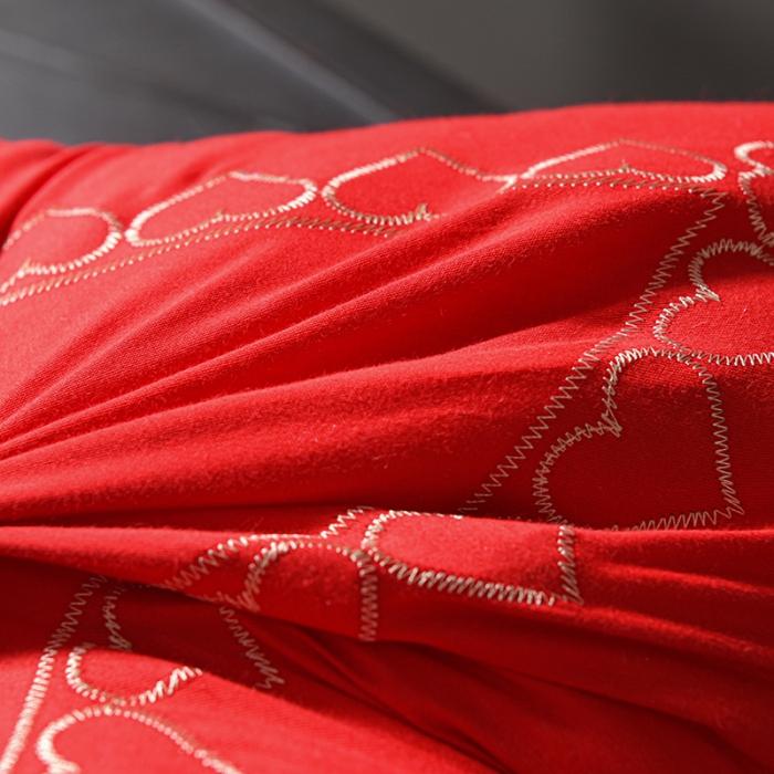 91家纺网 家纺一手货源 找家纺 新款婚庆全棉枕芯刺绣款羽丝绒枕头纯棉立体大红色