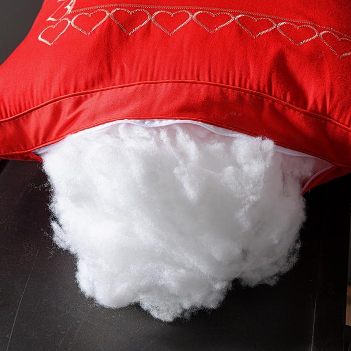 91家纺网 家纺一手货源 找家纺 新款婚庆全棉枕芯刺绣款羽丝绒枕头纯棉立体大红色