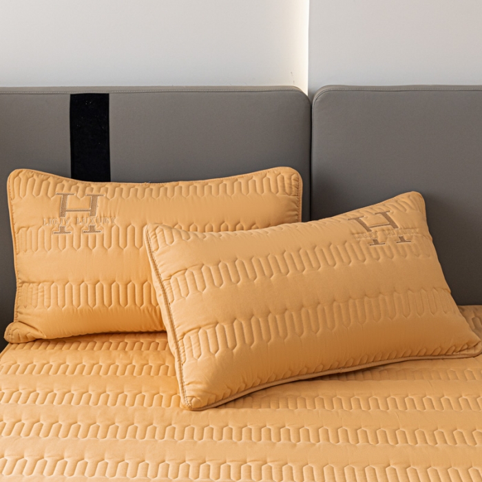 91家纺网 家纺一手货源 找家纺 鑫钰 2023年新款原棉大豆夹棉床笠直播爆款 琥珀橙