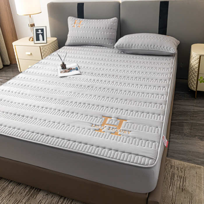 91家纺网 家纺一手货源 找家纺 鑫钰 2023年新款原棉大豆夹棉床笠直播爆款 雅致灰