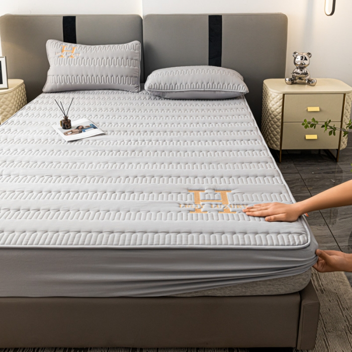 91家纺网 家纺一手货源 找家纺 鑫钰 2023年新款原棉大豆夹棉床笠直播爆款 雅致灰