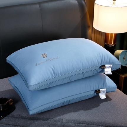 91家纺网 家纺一手货源 找家纺 珍贝 2024新全棉刺绣酒店枕芯枕头护颈枕-蜜蜂枕 灰色