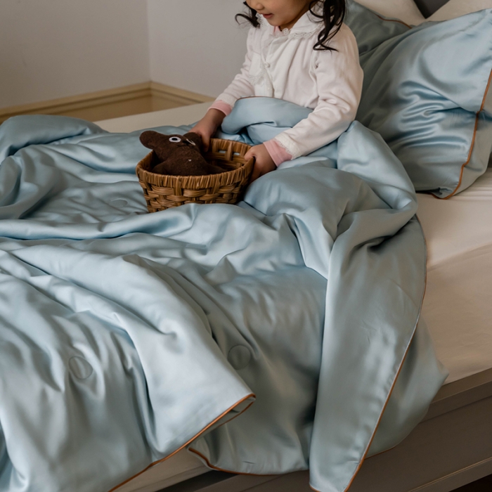 91家纺网 家纺一手货源 找家纺 汇庭 2022新款单人绣花天丝夏被子被芯 恐龙蓝