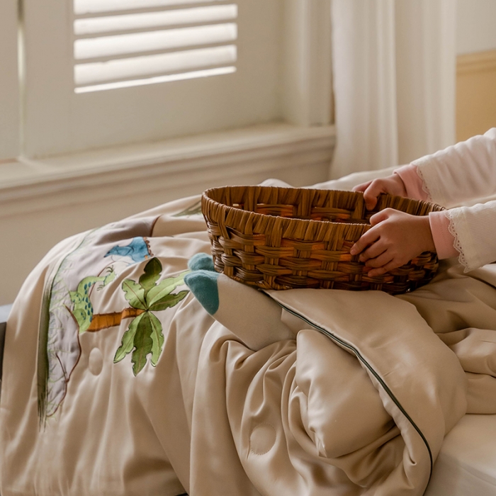 91家纺网 家纺一手货源 找家纺 汇庭 2022新款单人绣花天丝夏被子被芯 恐龙米