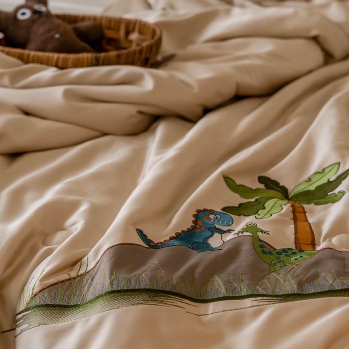 91家纺网 家纺一手货源 找家纺 汇庭 2022新款单人绣花天丝夏被子被芯 恐龙米