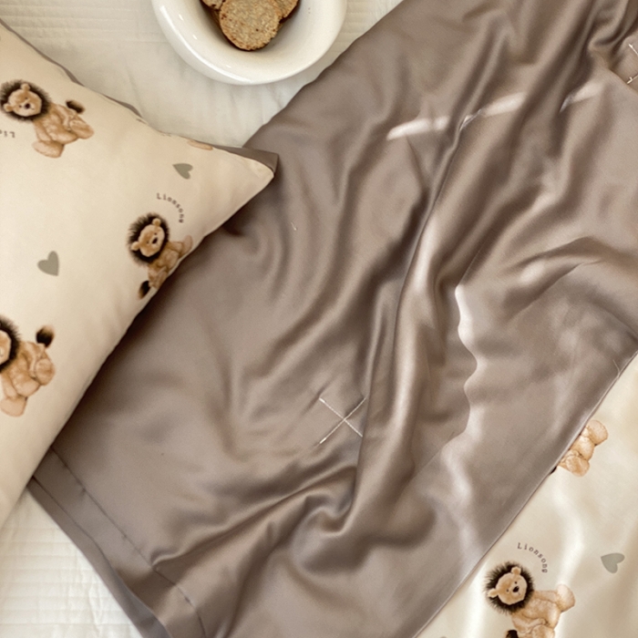 91家纺网 家纺一手货源 找家纺 汇庭 2022新款单人天丝卡通印花夏被子被芯 比得狮子