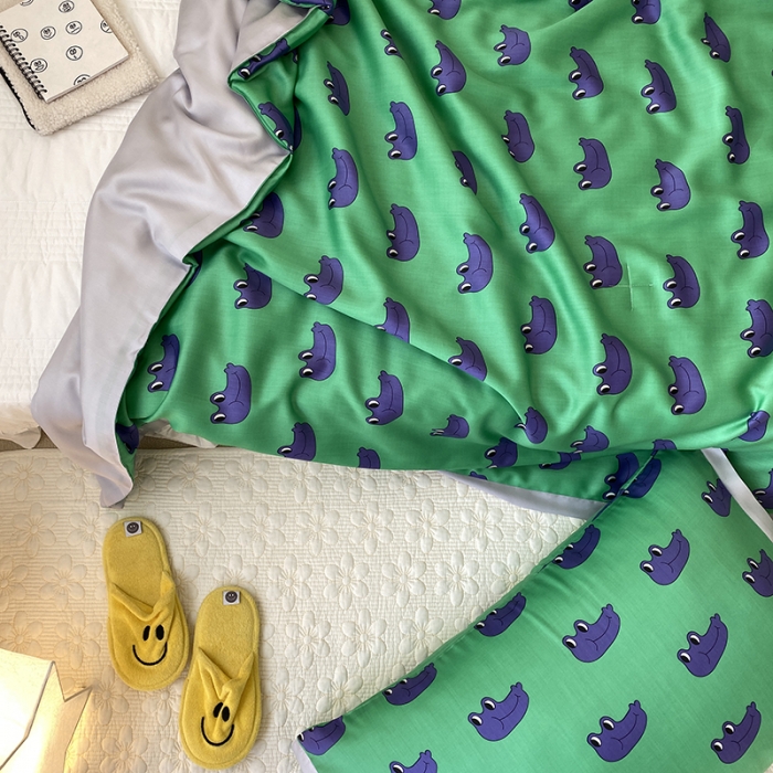 91家纺网 家纺一手货源 找家纺 汇庭 2022新款单人天丝卡通印花夏被子被芯 大嘴蛙