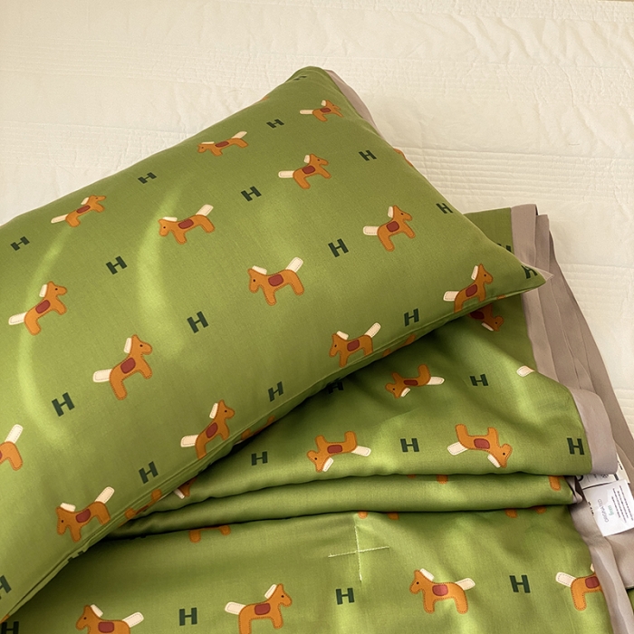 91家纺网 家纺一手货源 找家纺 汇庭 2022新款单人天丝卡通印花夏被子被芯 皮卡