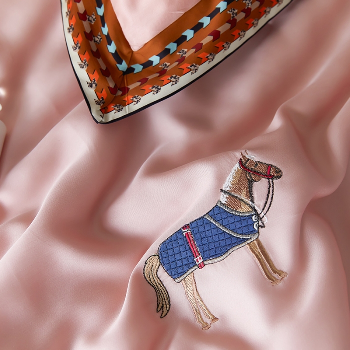 91家纺网 家纺一手货源 找家纺 汇庭 2022新款奥地利60天丝数码花边夏被-马德里 马德里粉色