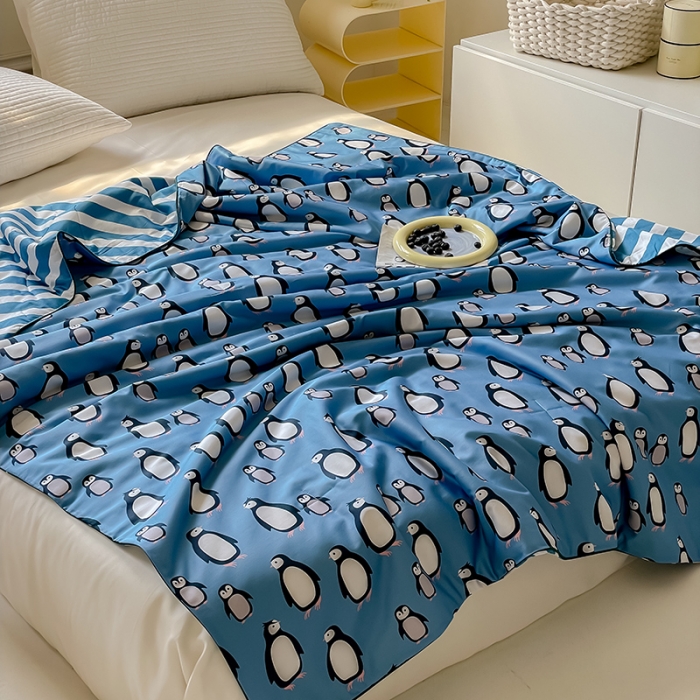 91家纺网 家纺一手货源 找家纺 汇庭 2022新款A类儿童印花大豆夏被 小企鹅