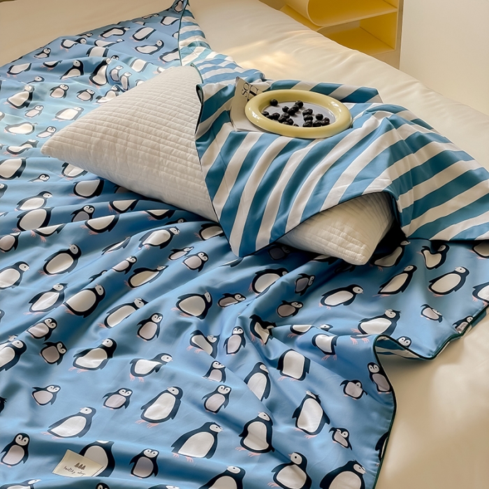 91家纺网 家纺一手货源 找家纺 汇庭 2022新款A类儿童印花大豆夏被 小企鹅