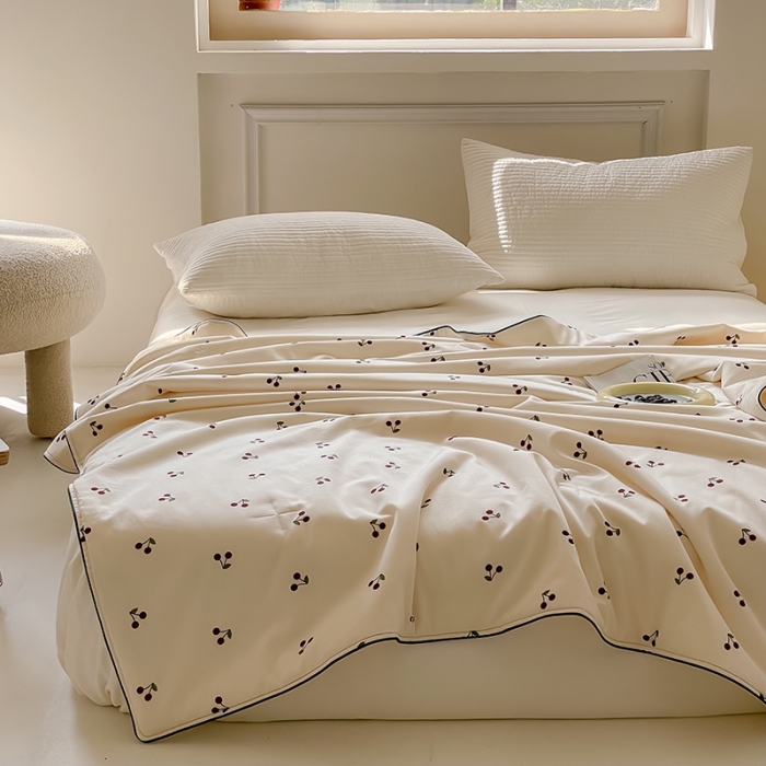 91家纺网 家纺一手货源 找家纺 汇庭 2022新款A类儿童印花大豆夏被 小樱桃