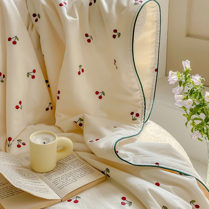 91家纺网 家纺一手货源 找家纺 汇庭 2022新款A类儿童印花大豆夏被 小樱桃