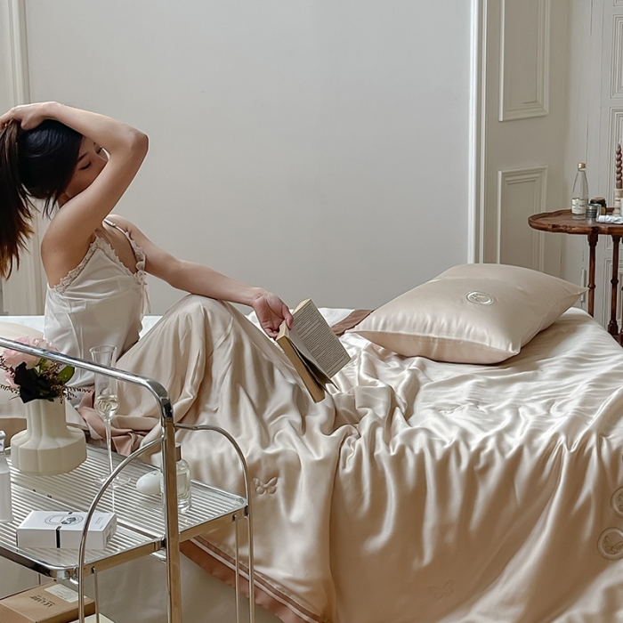 91家纺网 家纺一手货源 找家纺 汇庭 2022新款雅思兰夏凉被被子被芯 米黄