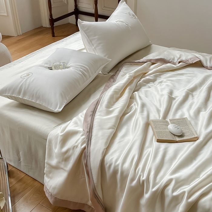 91家纺网 家纺一手货源 找家纺 汇庭 2022新款雅思兰夏凉被被子被芯 奶白色