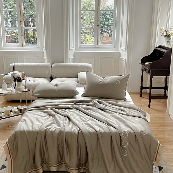 91家纺网 家纺一手货源 找家纺 汇庭 2022新款雅思兰夏凉被被子被芯 浅灰