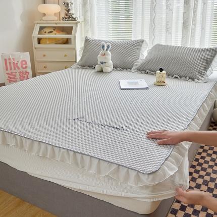 91家纺网 家纺一手货源 找家纺 （总）金丝鸟 2022新款花边床笠款冰豆豆凉席