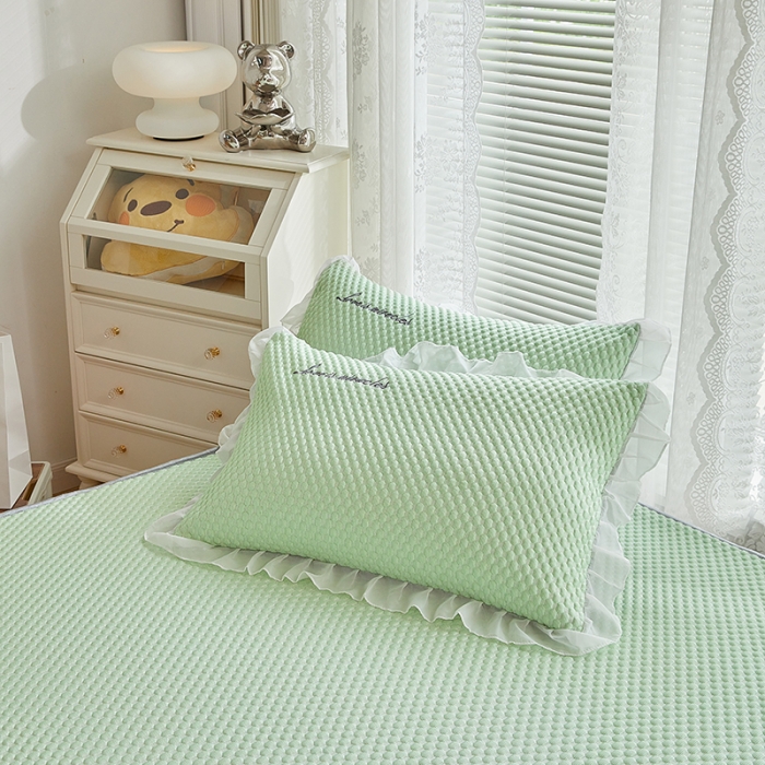 91家纺网 家纺一手货源 找家纺 （总）金丝鸟 2022新款花边床笠款冰豆豆凉席