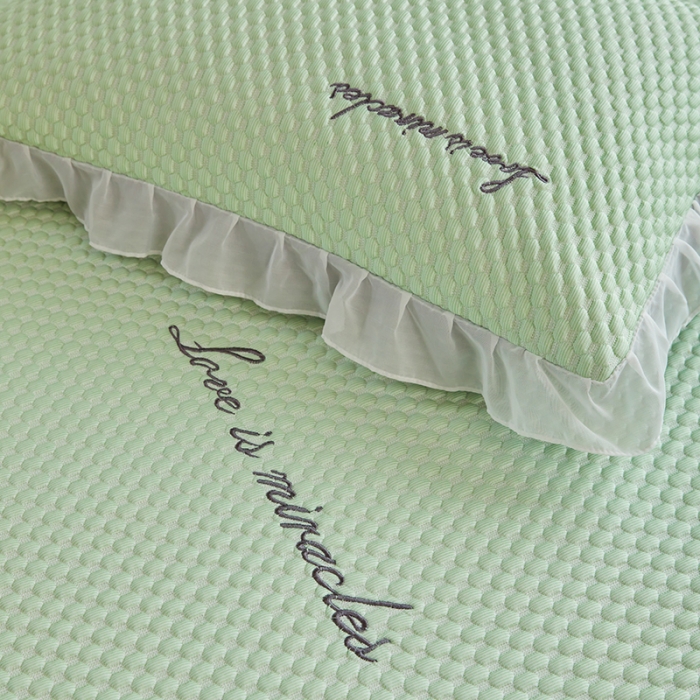 91家纺网 家纺一手货源 找家纺 （总）金丝鸟 2022新款花边床笠款冰豆豆凉席