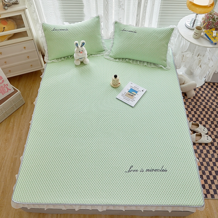 91家纺网 家纺一手货源 找家纺 （总）金丝鸟 2022新款花边床笠款冰豆豆凉席