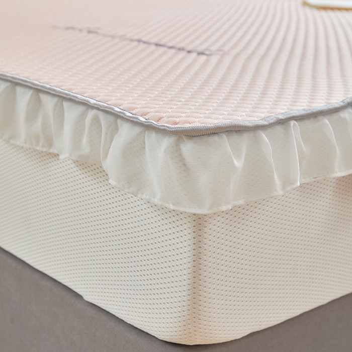 91家纺网 家纺一手货源 找家纺 金丝鸟 2022新款花边床笠款冰豆豆凉席 花边款少女粉