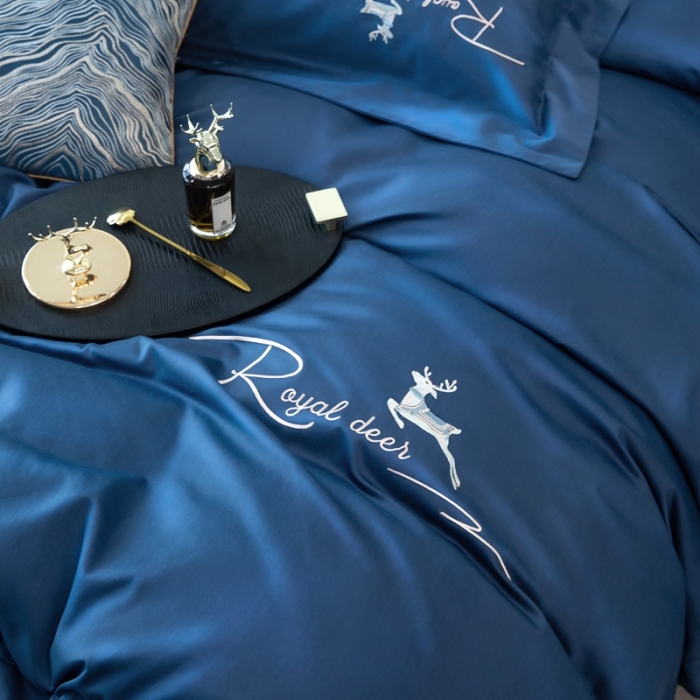 91家纺网 家纺一手货源 找家纺 芊寻家居 2024新款全棉长绒棉四件套 一鹿有你-维多利亚蓝