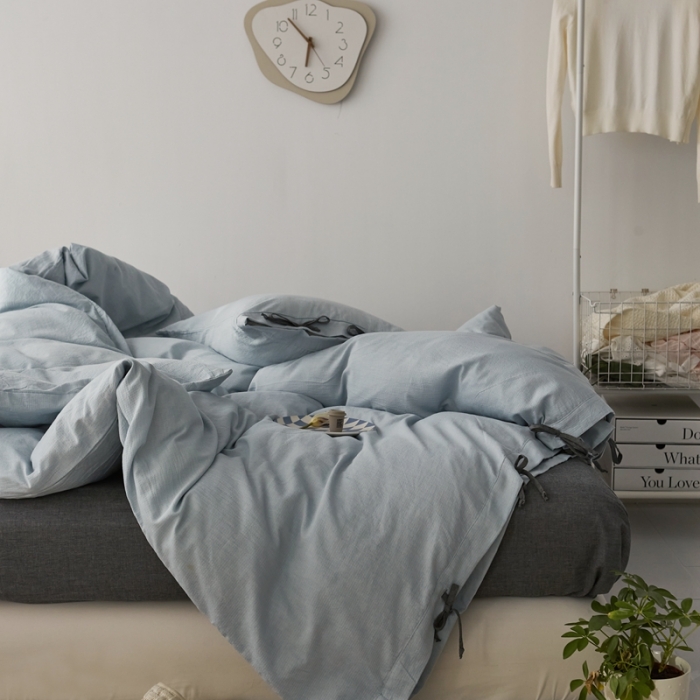 91家纺网 家纺一手货源 找家纺 安莱生活 2022新款春夏双股细支泡泡纱绑带款四件套 泡泡纱蓝