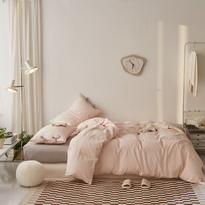 91家纺网 家纺一手货源 找家纺 安莱生活 2022新款春夏双股细支泡泡纱绑带款四件套 泡泡纱粉