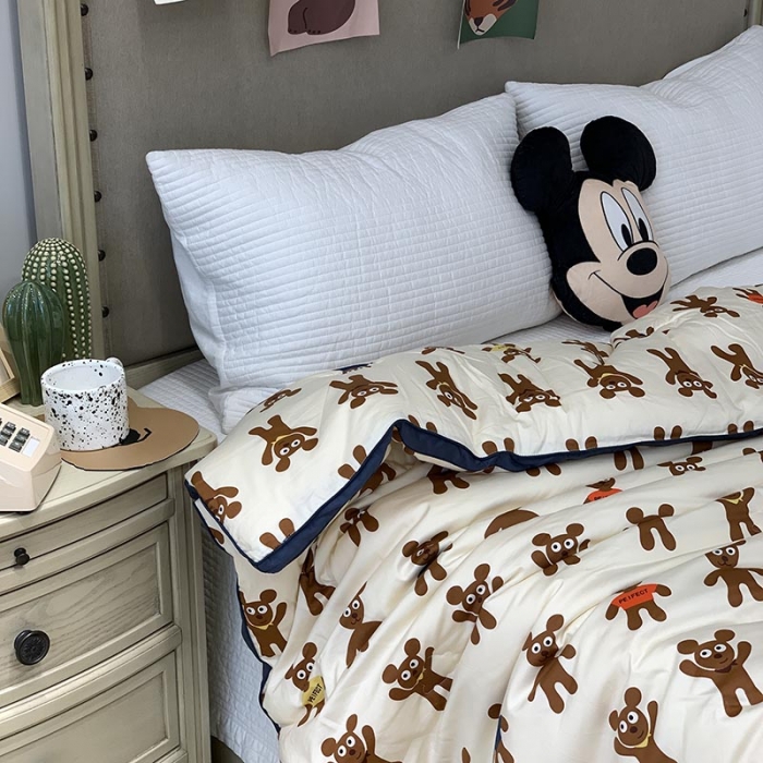 91家纺网 家纺一手货源 找家纺 汇庭 2021新款长绒棉冬被 姜饼人白