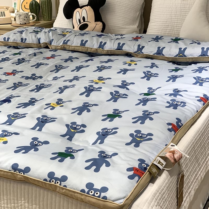 91家纺网 家纺一手货源 找家纺 汇庭 2021新款长绒棉冬被 姜饼人蓝