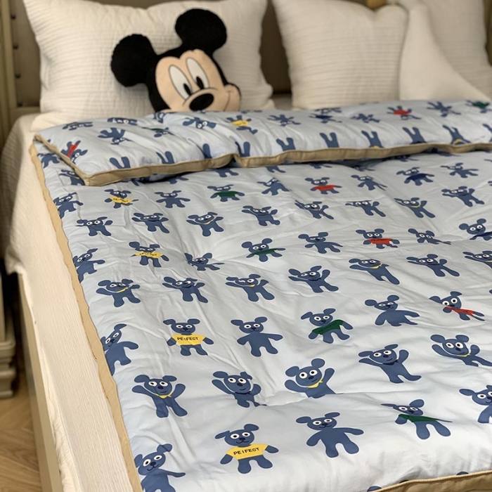 91家纺网 家纺一手货源 找家纺 汇庭 2021新款长绒棉冬被 姜饼人蓝