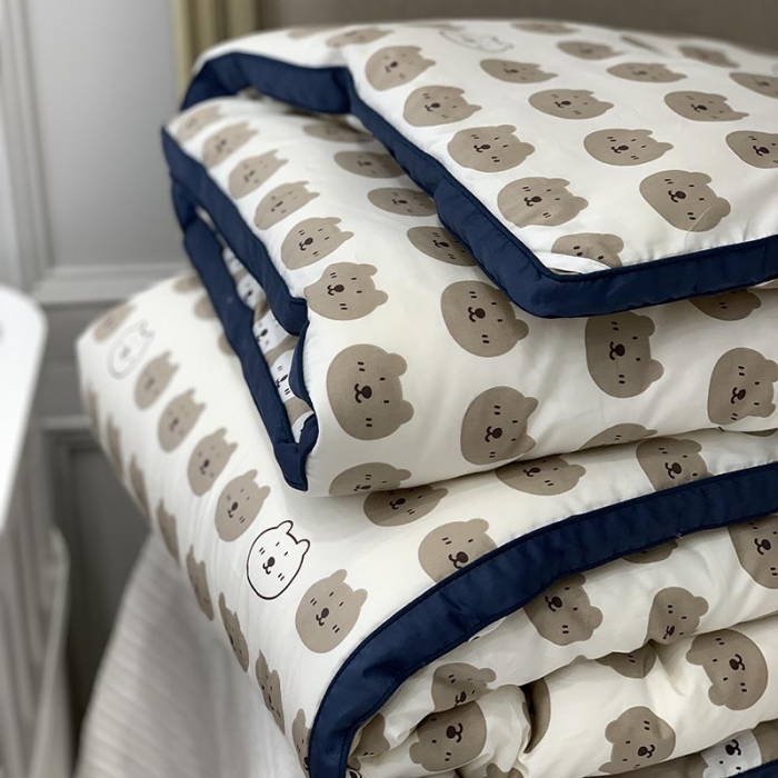 91家纺网 家纺一手货源 找家纺 汇庭 2021新款长绒棉冬被 口袋熊AB版