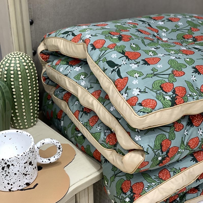 91家纺网 家纺一手货源 找家纺 汇庭 2021新款长绒棉冬被 芝士草莓