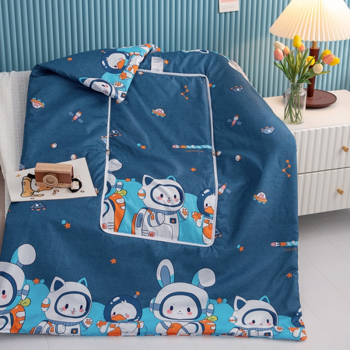 91家纺网 家纺一手货源 找家纺 枕芯真意 2023新款精疏棉抱枕被遨游