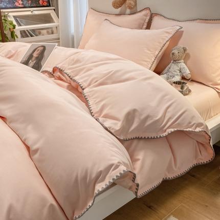 91家纺网 家纺一手货源 找家纺 欣晴家纺 2023新款亲肤水洗棉简约贝形边四件套 幻羽-粉玉