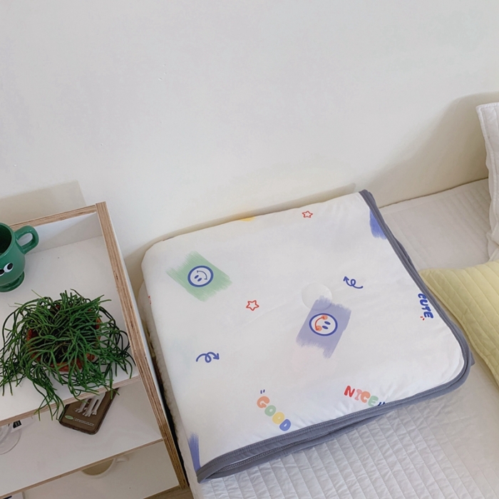 91家纺网 家纺一手货源 找家纺 慕尚 2025新款针织棉印花夏凉被空调被 笑脸