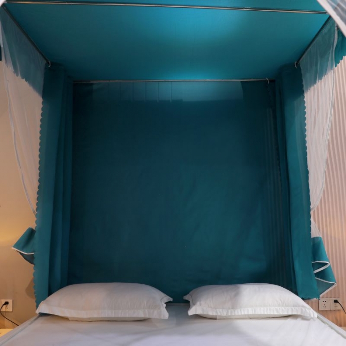 91家纺网 家纺一手货源 找家纺 千逸虹 2024新款坐床全底纱 遮光蚊帐 胭脂墨蓝