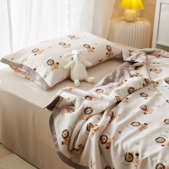 91家纺网 家纺一手货源 找家纺 汇庭 2021新款单人天丝卡通印花夏被 比得狮子