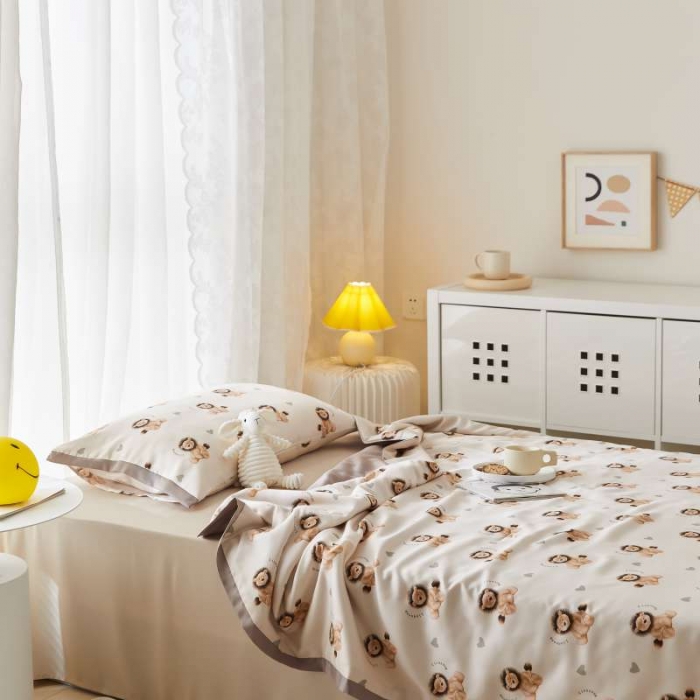 91家纺网 家纺一手货源 找家纺 汇庭 2021新款单人天丝卡通印花夏被 比得狮子