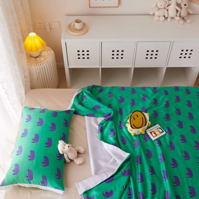 91家纺网 家纺一手货源 找家纺 汇庭 2021新款单人天丝卡通印花夏被 大嘴娃