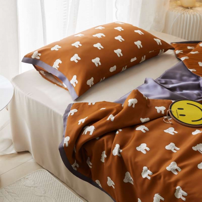 91家纺网 家纺一手货源 找家纺 汇庭 2021新款单人天丝卡通印花夏被 吉吉象