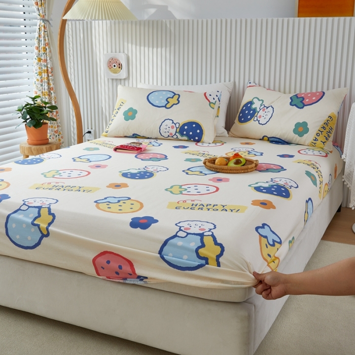 91家纺网 家纺一手货源 找家纺 金丝鸟 2022新款全棉床笠单品 草莓恋宠