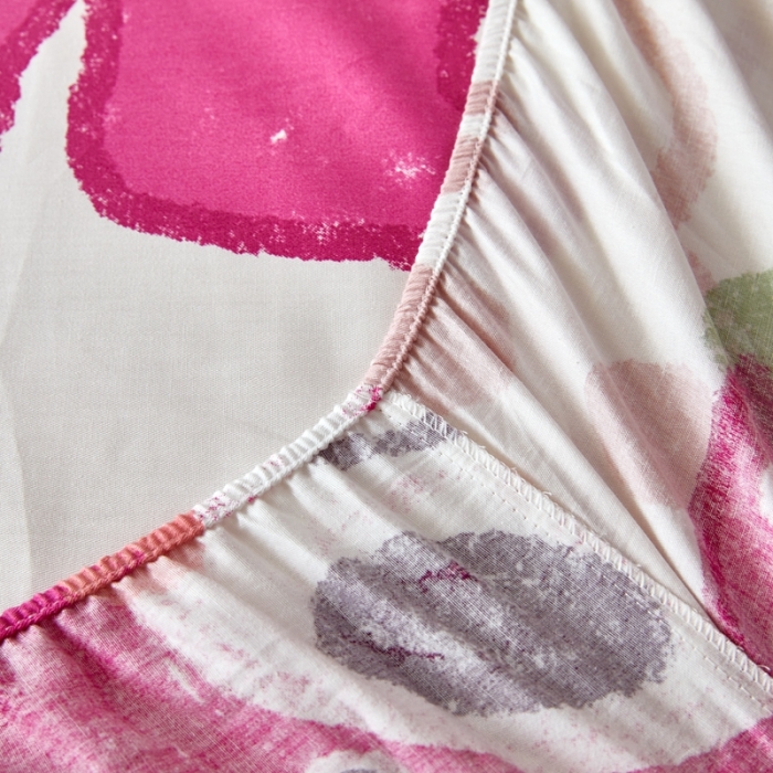 91家纺网 家纺一手货源 找家纺 金丝鸟 2022新款全棉床笠单品 草莓熊