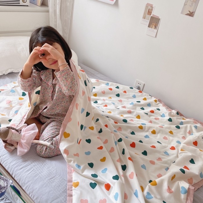 91家纺网 家纺一手货源 找家纺 汇庭 2021新款长绒棉儿童夏被 比心