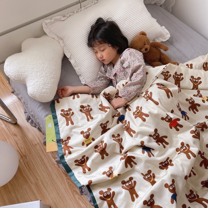 91家纺网 家纺一手货源 找家纺 汇庭 2021新款长绒棉儿童夏被 姜饼人白