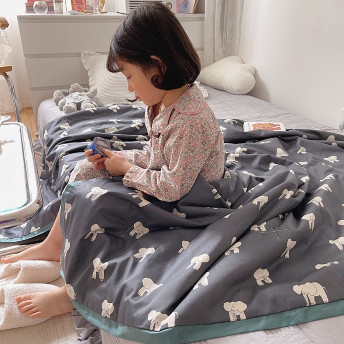 91家纺网 家纺一手货源 找家纺 汇庭 2021新款长绒棉儿童夏被 象多多