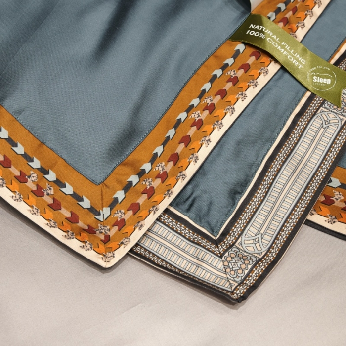 91家纺网 家纺一手货源 找家纺 汇庭 2021新款马德里系列纯色夏被 靛蓝